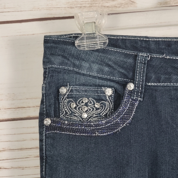 At Seven | Jeweled Butterfly Skinny Jeans - Picture 3 of 7